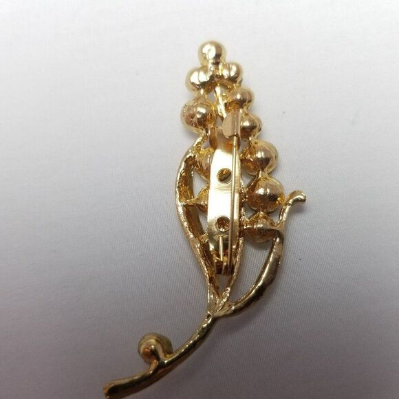 Vintage Rhinestone and Gold Tone Flower Leaf Shape Brooch, Estate - Picture 3 of 6